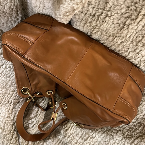 Authentic NWOT Michael Kors Caramel Brown Soft Leather Purse W/3 Inside Sections - Picture 5 of 7